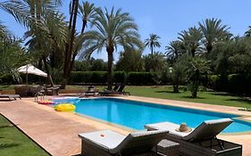 Villa Avec Piscine Privatisee A La Palmeraie